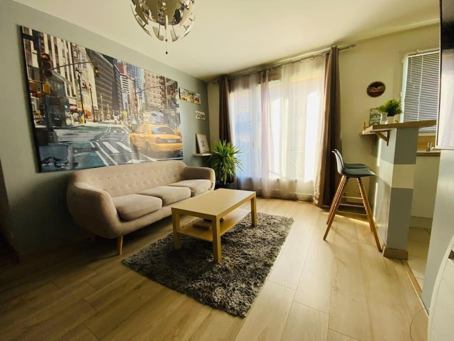 Appartement 2 Chambres Mantes-la-Ville Bagian luar foto